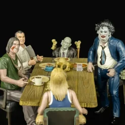 Trick Or Treat Studios The Texas Chainsaw Massacre (1974) - Dinner Scene Playset